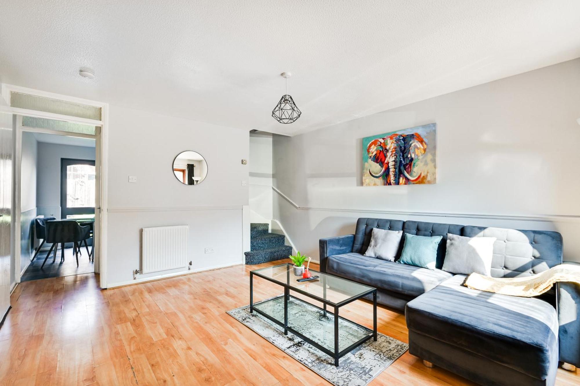 Ferienhaus Luxe 2 Bed House In London- Free Parking, Free Wifi, Big Garden *